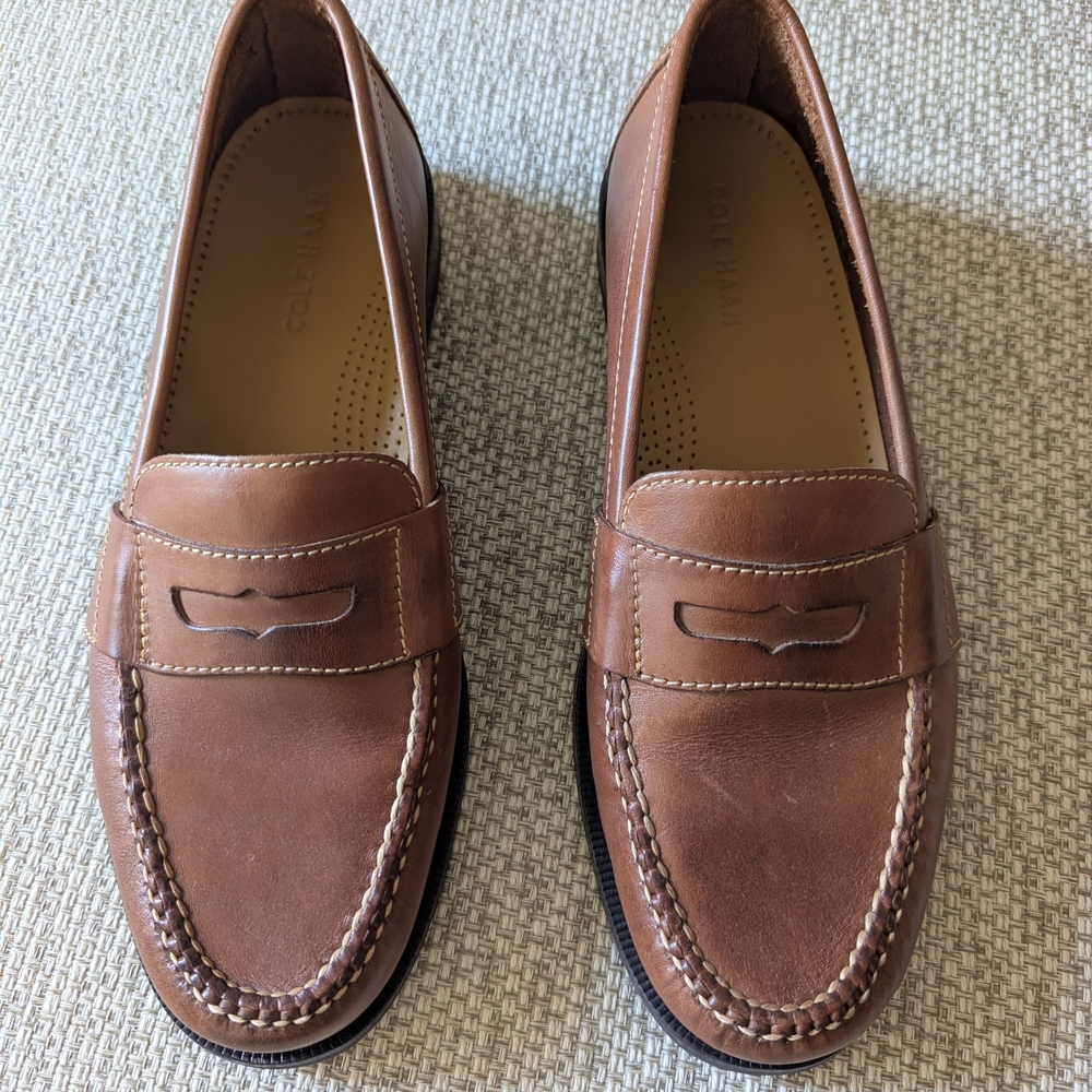 Cole Haan Douglas Country 01462  Leather Loafers (New without tags) Size 10M